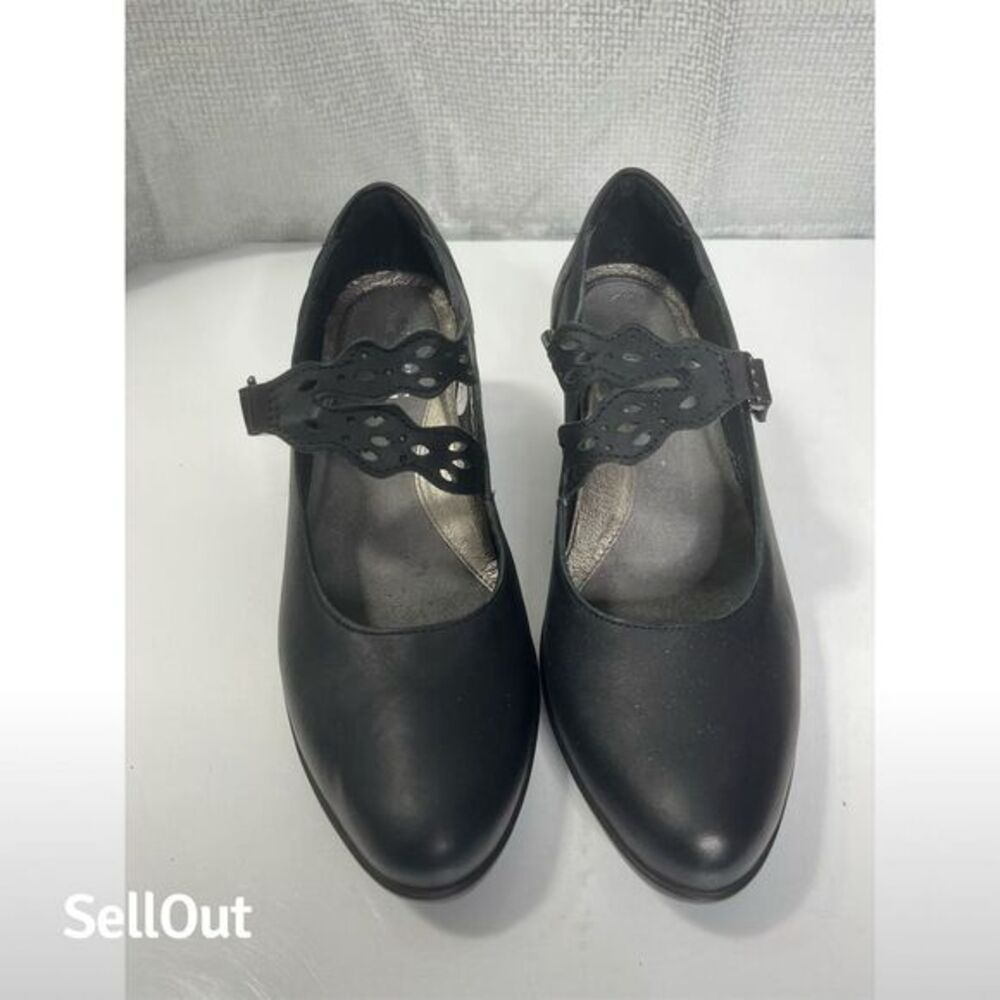 Naot Women's Black Leather Mary Jane Pumps Size 7.5 US Block Heel